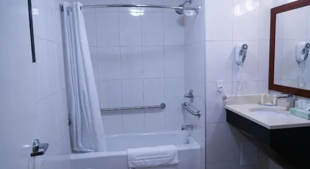 Двухместный номер Superior Hotel Mint JFK Airport