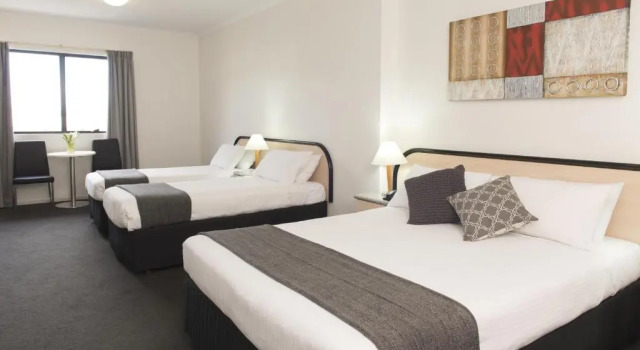 Семейный номер Standard Adelaide Riviera Hotel
