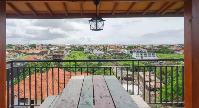 Апартаменты Standard Sky Apartments and Suites