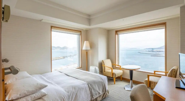 Двухместный номер Standard JR Hotel Clement Takamatsu