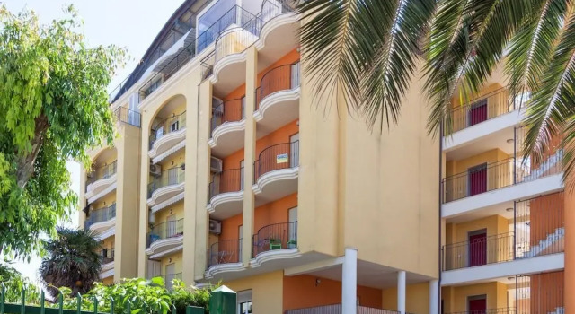 Residence Palazzo Sayonara, Book Hotel Hotels in Abruzzo with Parking, Parking