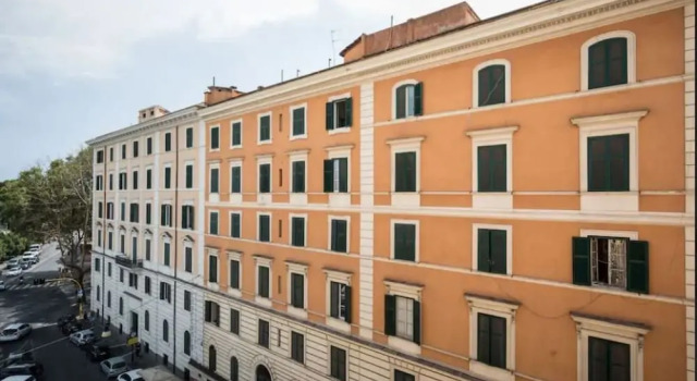 Hotel Alex Square