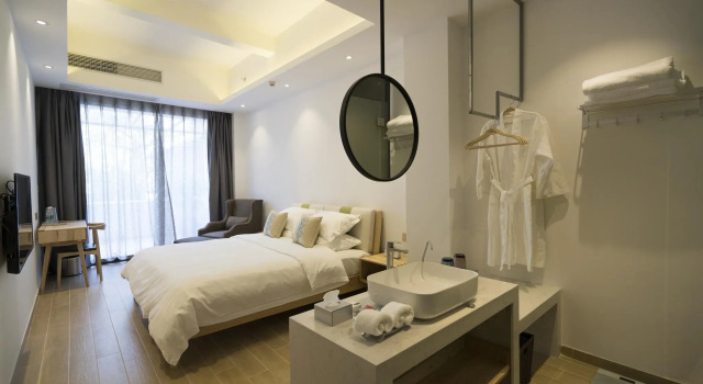 Двухместный номер Standard с балконом Chaozhou Sunshine Boutique Hotel