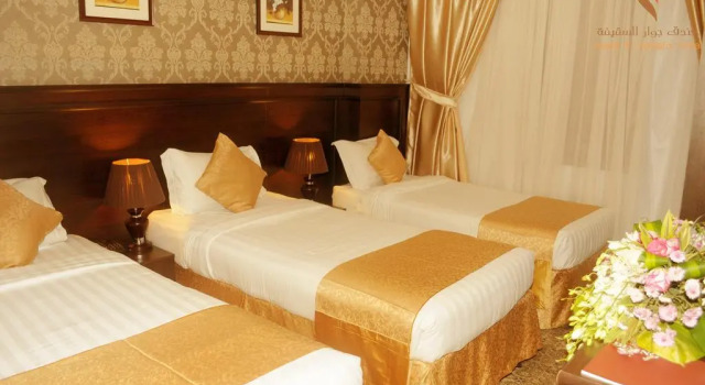 Трёхместный полулюкс Jewar Al Saqefah Hotel