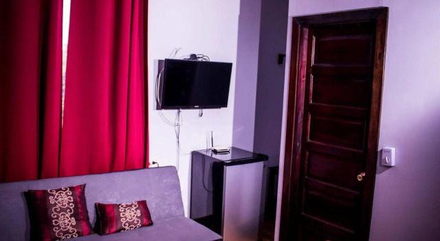 Serenade Hotel