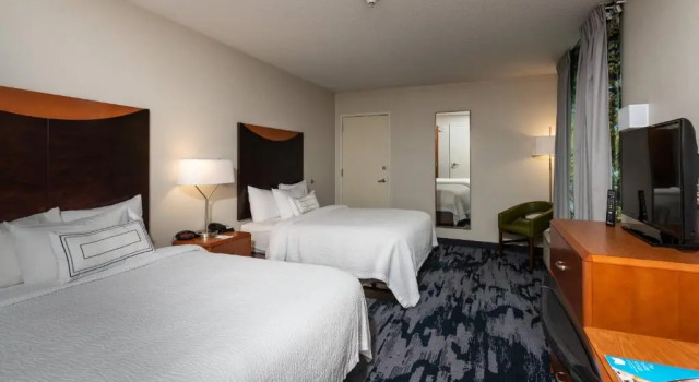 Четырёхместный номер Standard Fairfield Inn and Suites by Marriott New Bedford
