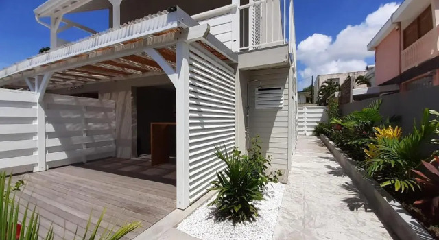 Апартаменты с 3 комнатами Appartement neuf a 150 metres de la mer wifi