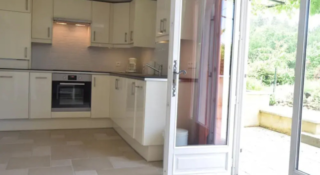 Апартаменты Classic Apartment in Montbrun-les-Bains near forest