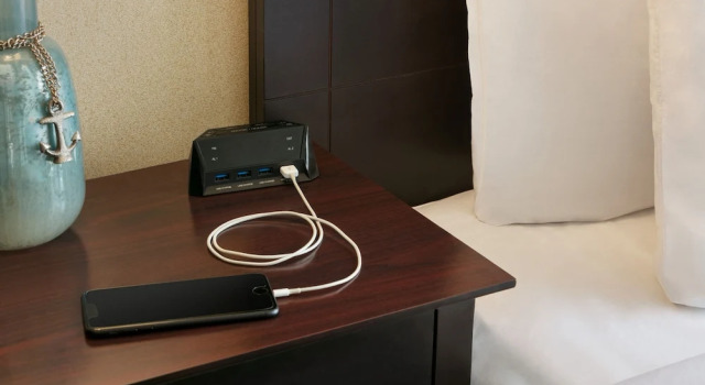 Четырёхместный номер Standard Harrison Hall Hotel