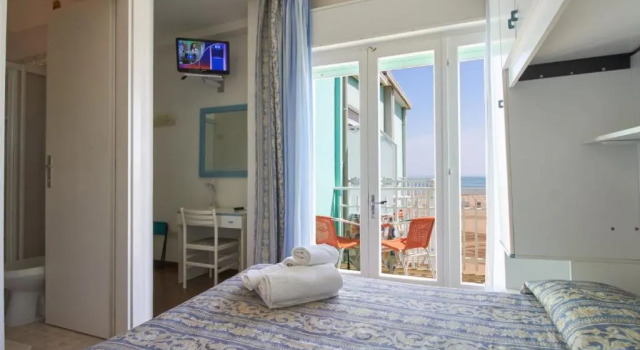 Семейный номер Standard с балконом и с частичным видом на море Hotel Sanremo
