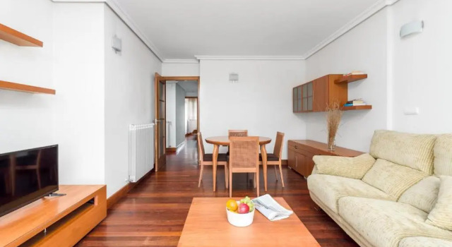 Balea 6 - Local Rentss, Rezerwuj Hotel Hotele w Baskonia z parkingiem, Parking