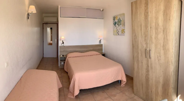 Семейный номер Standard с балконом Hotel Alata