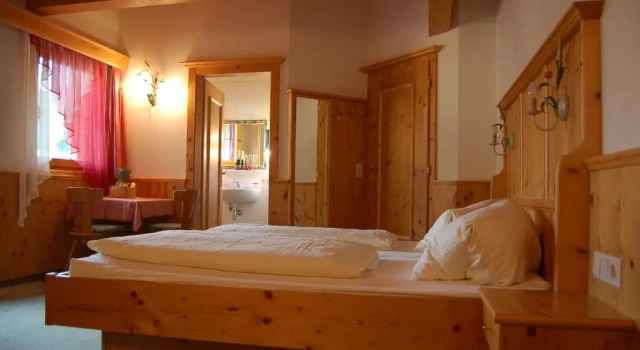 Номер Standard Hotel Schweizerhof