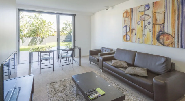 Апартаменты Deluxe Eastwood Apartments