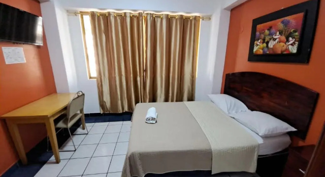 Двухместный номер Standard Hostal Brussellas