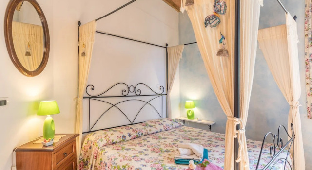 Villa Renata, Buchen Sie Villa Hotels in Merse-Tal mit Pool, Schwimmbad