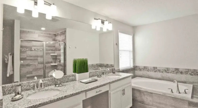 Storey Lake Dream Home With Gorgeous Lake View! 6 Bedroom Home by Redawning, Rezerwuj Dom wakacyjny Kissimmee Kissimmee
