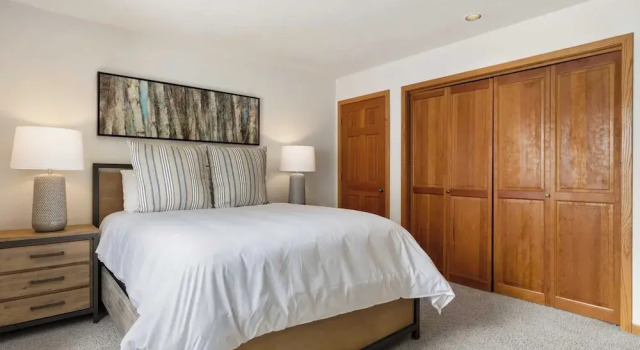 Riverside Condos A102 by Avantstay Condo Close To Downtown, Town Park & Ski Lift #8, Забронировать Отель Отели Telluride Ski 3 звезды, 3*