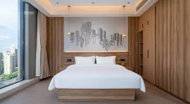 Люкс Hangzhou Yifeng Hotel (Grand Canal Hanggang Park Wujiajiao Port Subway Station)