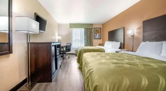 Номер Standard Quality Inn & Suites Brandenburg - Fort Knox