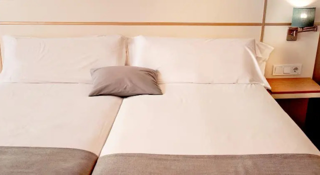Двухместный номер Standard с балконом и seafront Hotel Monterrey Costa