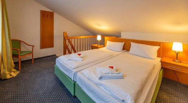 Апартаменты Дуплекс Hotel Rostock West im "Kritzmow Park"