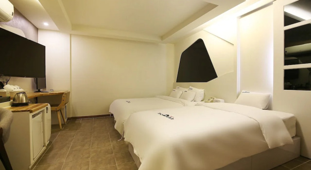 Modern Hotel