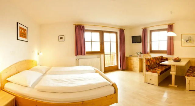 Апартаменты Deluxe с балконом Residence Hauserhof