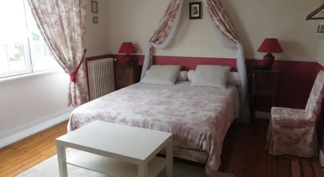 Chambres d'Hôtes de la 101ème, Buchen Sie Gasthaus Mini-Hotels in Normandie, Gasthaus
