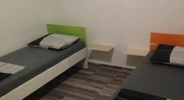 Rooms Chill Out Beach, Varaa Hotelli Hotellit Split-Dalmatia pysäköinnillä, Pysäköinti