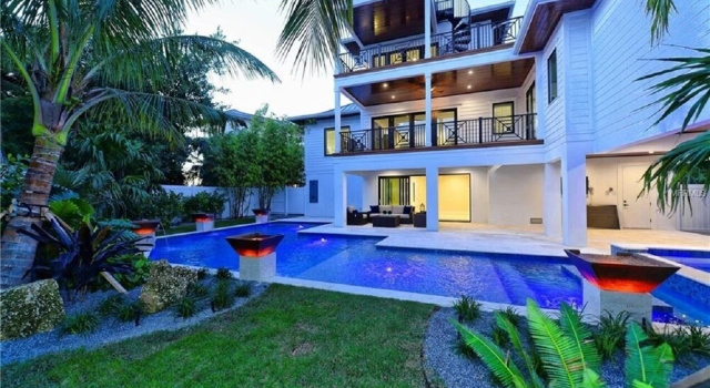 Seascape, Забронировать Отель Бизнес-отели Лонгбоут-Ки, 4* 5*