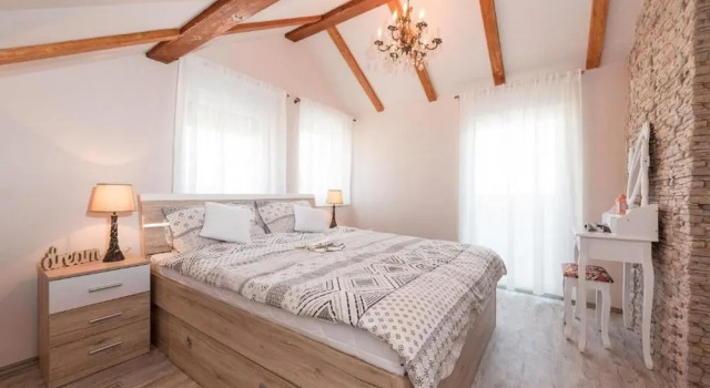 Апартаменты c 1 комнатой с балконом и с видом на море Apartments Bella Vista