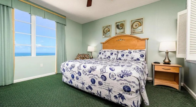 Unit 2322 Ocean Walk - 3 Bedroom Ocean Front, Забронировать Отель Отели Дейтона-Бич с парковкой, рядом с Базилика Святого Димитрия, Парковка