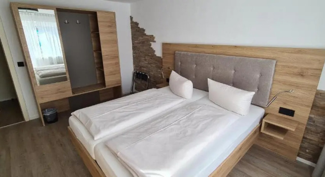 Двухместный номер Standard с балконом Hotel Anneliese