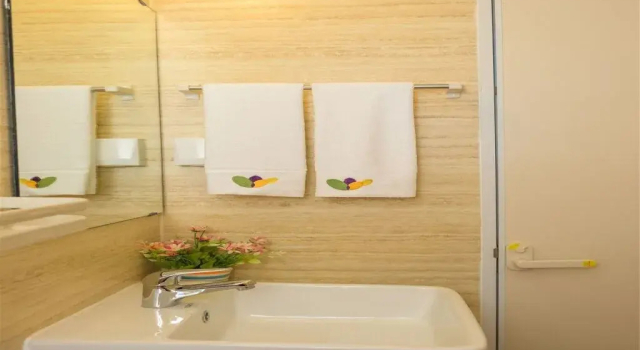 Tee Inn Guangzhou Baiyun International Airport No.1 Branch, Rezerwuj Hotel Baiyun Kanton