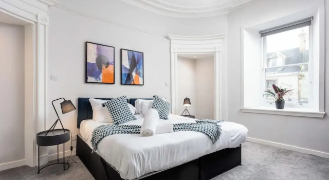 The Annick Suite No.1