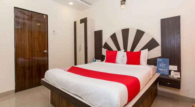 OYO 11758 Royal Hills, Забронировать Отель Отели штата Махараштры 3 звезды, 3*
