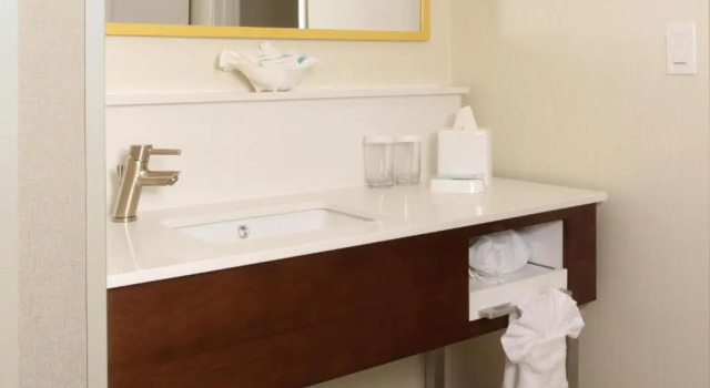 Номер Standard с балконом и с видом на реку Hampton Inn Richland-Tri Cities