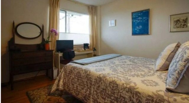 Albany Hill Apartment