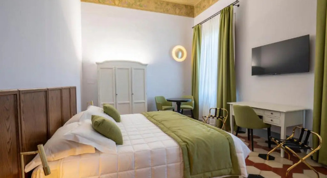 Полулюкс Hotel Villa Maya