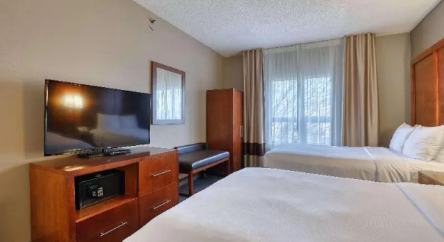Standard Neljän hengen huone Comfort Suites Madison