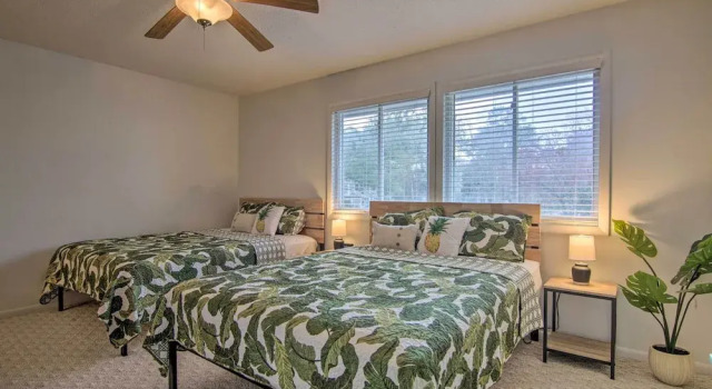 Cozy Family Townhome: 1 Mi to Bethanys Boardwalk