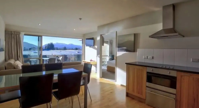 Апартаменты с балконом Rocky Mountain Apartment - 111-112