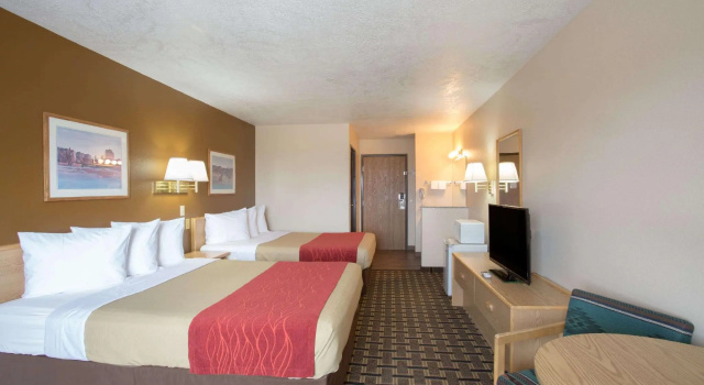 Четырёхместный номер Standard Days Inn by Wyndham Hurricane/Zion National Park Area