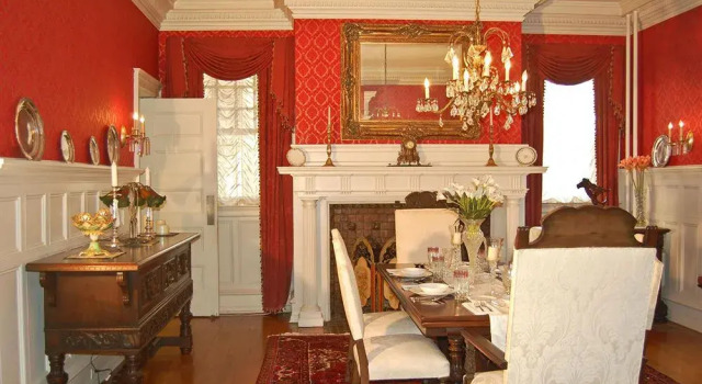The Albanus Phillips Inn