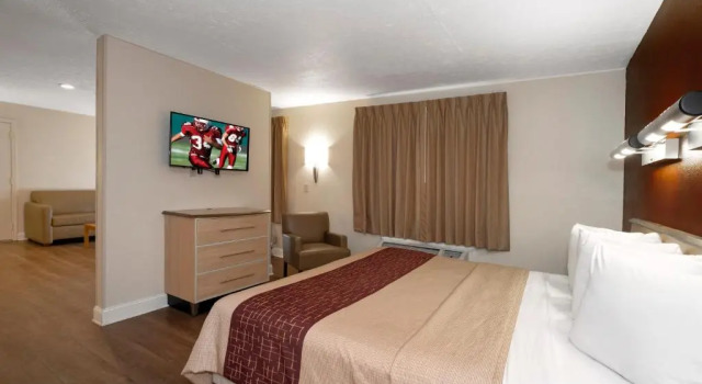 Двухместный номер Superior с 2 комнатами Red Roof Inn Indianapolis - Greenwood