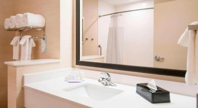 Четырёхместный номер Standard Fairfield Inn & Suites by Marriott San Antonio Brooks City Base