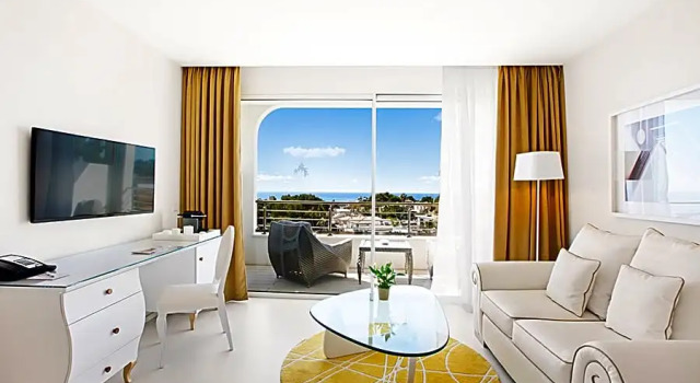 Люкс Deluxe Portals Hills Boutique Hotel