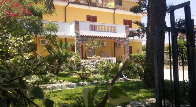 Casa Cosmano, Varaa Hotelli Brancaleone Calabria