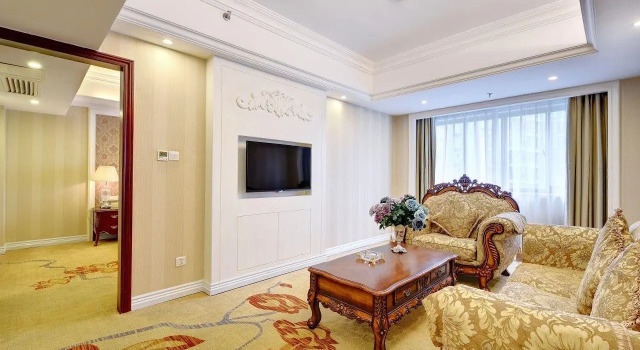 Люкс Deluxe Vienna International Hotel Nanning Zoo